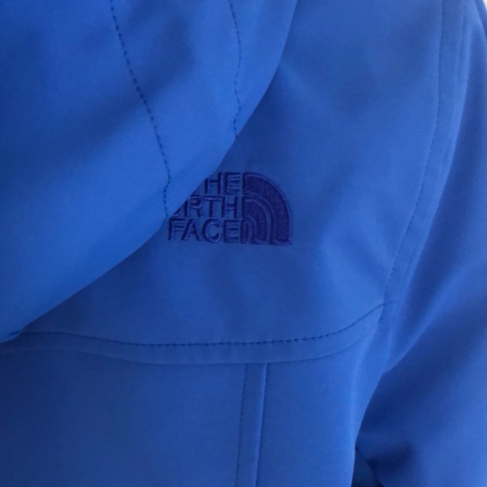 Northface Winter Jacket Size Large. - image 4